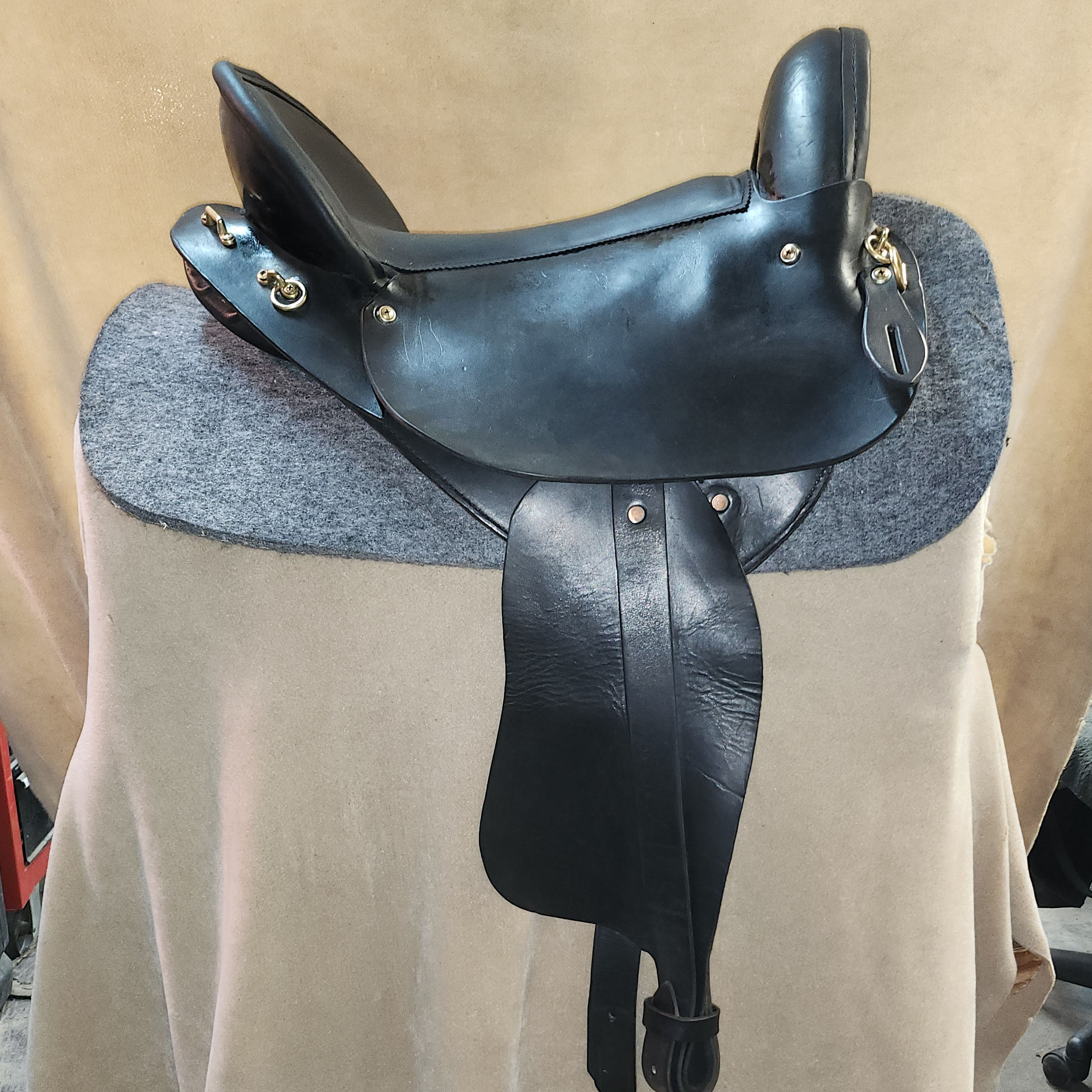 Freedom Trail Saddle, Wide Tree, 16"  230926-2